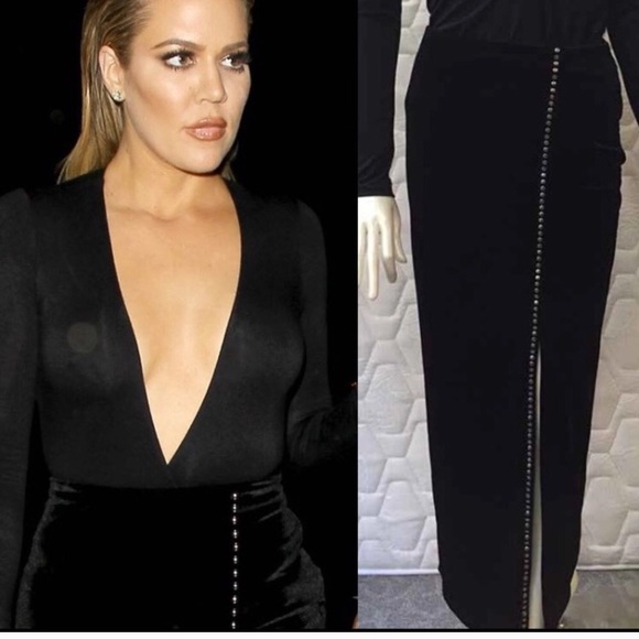 Deep Plunge Velvet Maxi Dress - Picture 5 of 6